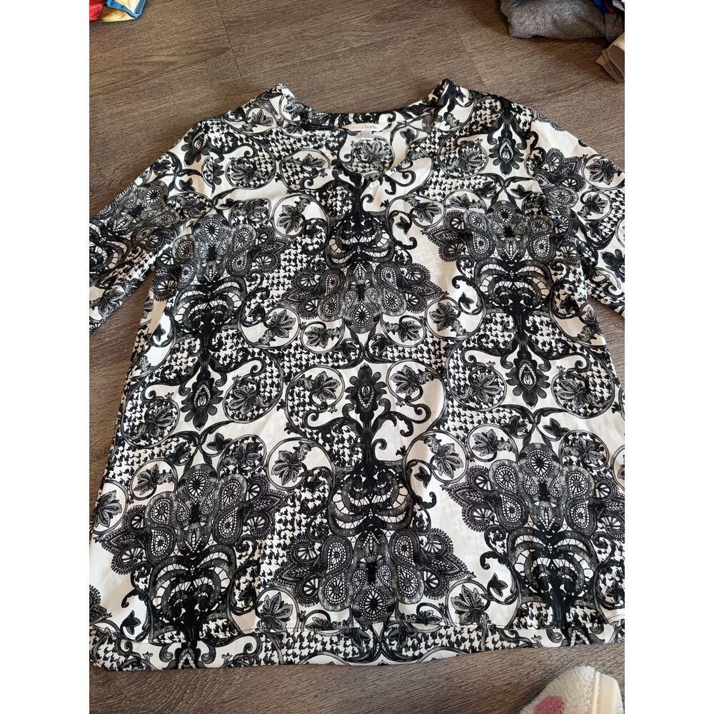 Charming Charlie - Patterned Blouse Long Sleeve - L, Black White